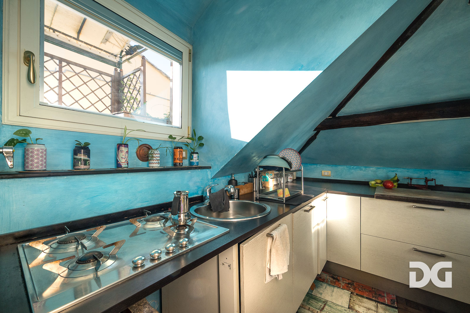 Immobiliare Del Guasta CENTRO – PIAZZA DELLA GIUGGIOLA PANORAMICISSIMI MQ. 43 CON TERRAZZO