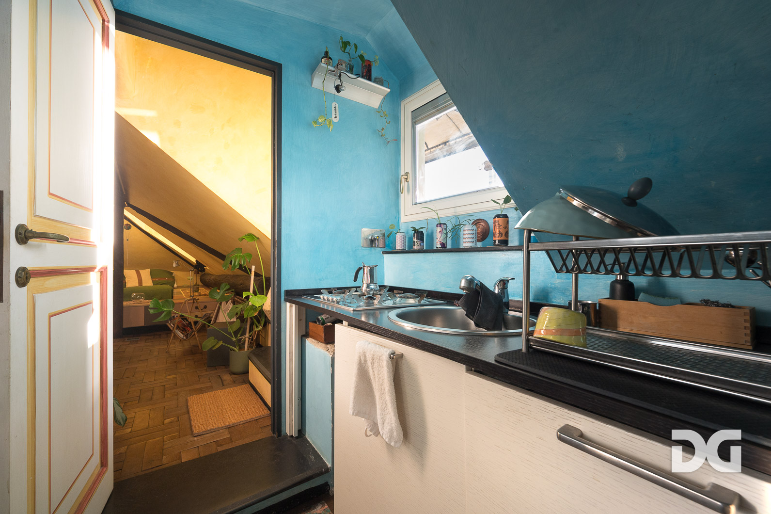 Immobiliare Del Guasta CENTRO – PIAZZA DELLA GIUGGIOLA PANORAMICISSIMI MQ. 43 CON TERRAZZO