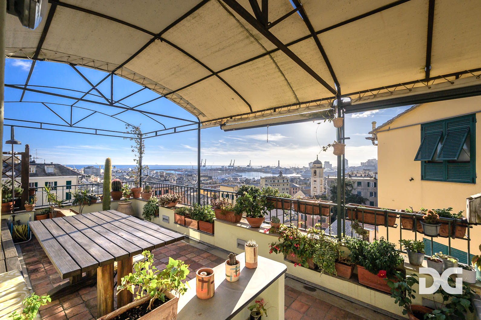 Immobiliare Del Guasta CENTRO – PIAZZA DELLA GIUGGIOLA PANORAMICISSIMI MQ. 43 CON TERRAZZO