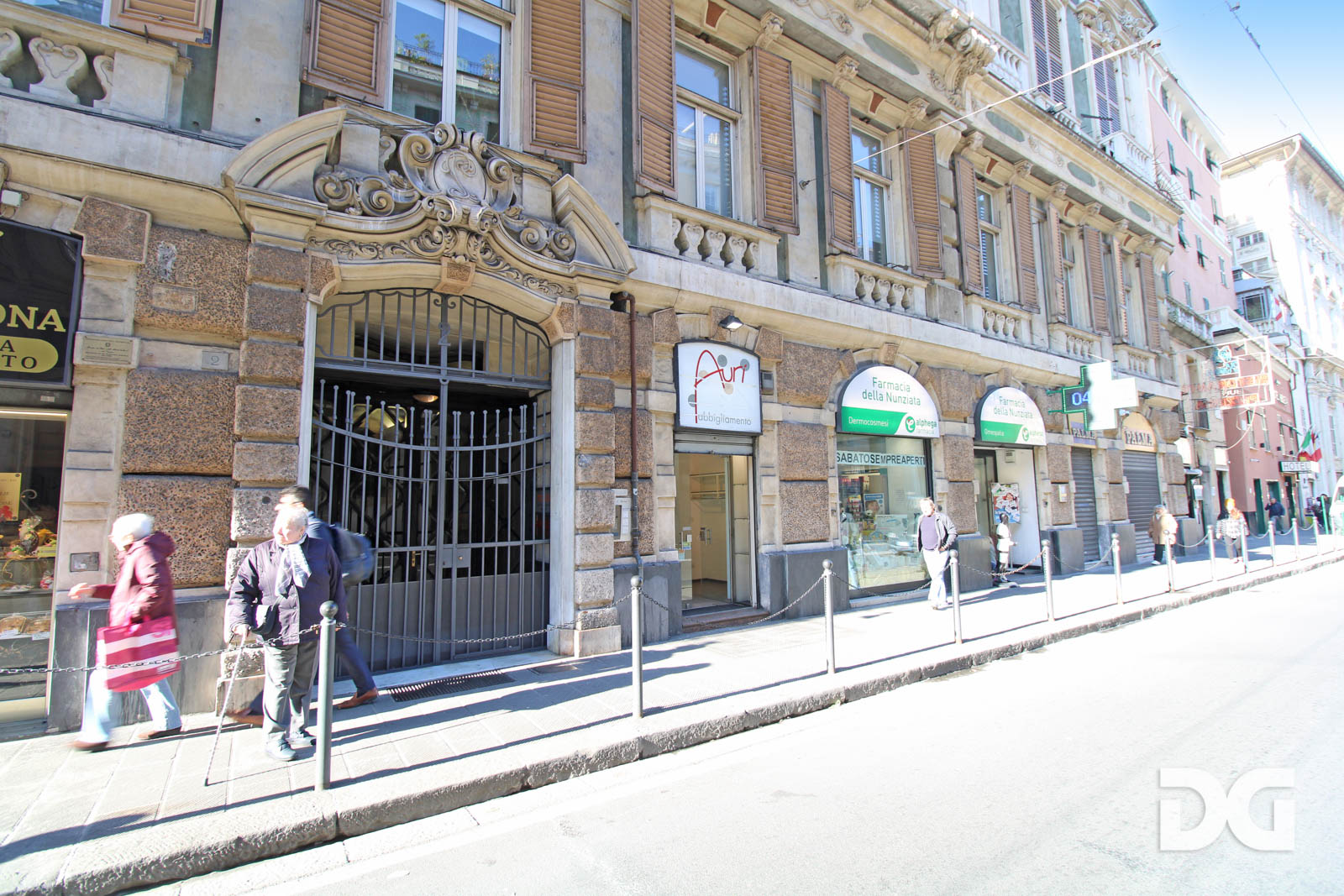 Immobiliare Del Guasta PIAZZA DELLA NUNZIATA – NEGOZIO MQ. 75 