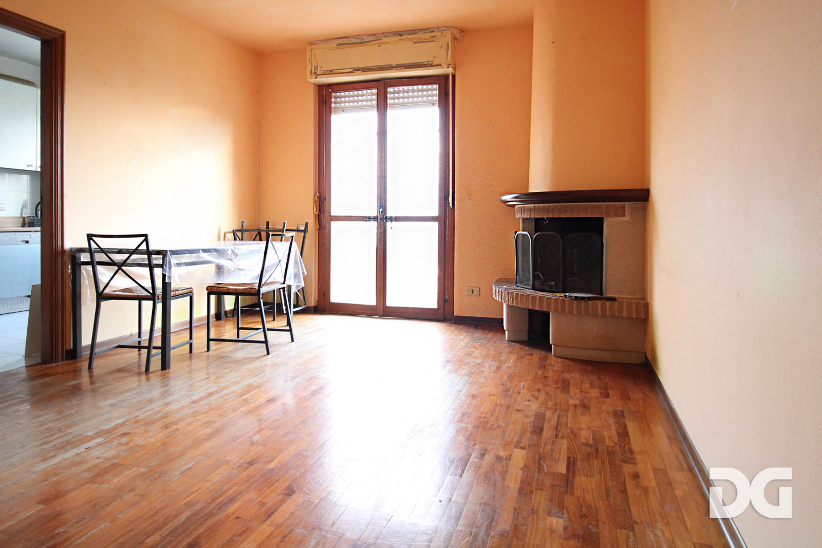 Immobiliare Del Guasta MOLASSANA CONTESTO PRIVATO - MQ. 100 CON POSTO AUTO 