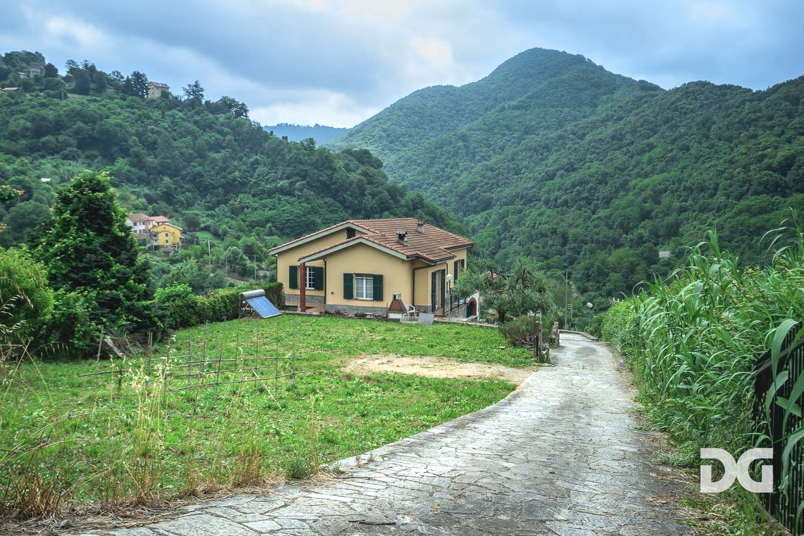 Immobiliare Del Guasta PEDEMONTE – LIQUARA – VILLA MQ. 238 CON GIARDINO E BOX 