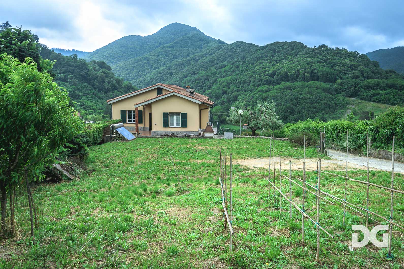 Immobiliare Del Guasta PEDEMONTE – LIQUARA – VILLA MQ. 238 CON GIARDINO E BOX 