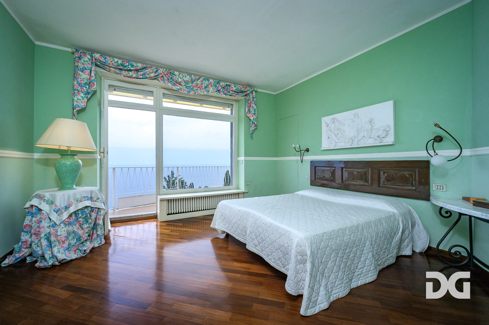 Immobiliare Del Guasta SANREMO – CARDUCCI – ATTICO DIVISIBILE MQ. 215 CON TERRAZZO PANORAMICO 