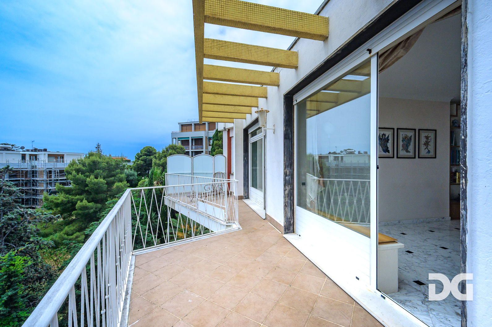 Immobiliare Del Guasta SANREMO – CARDUCCI – ATTICO DIVISIBILE MQ. 215 CON TERRAZZO PANORAMICO 