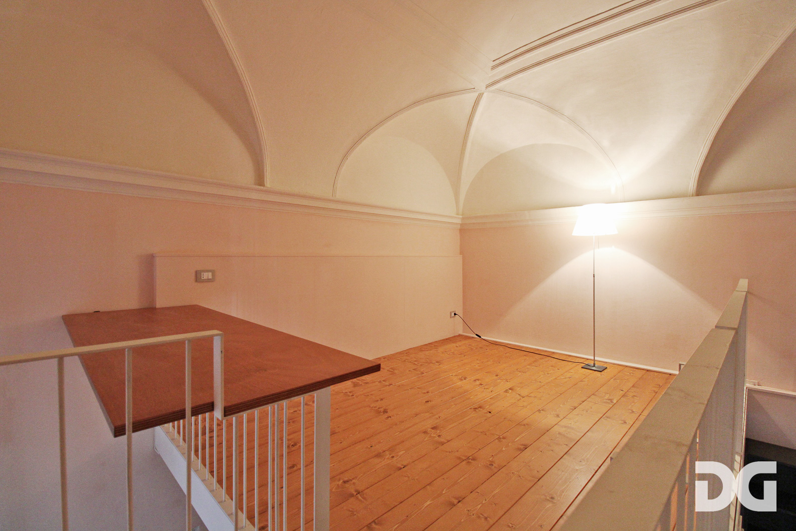 Immobiliare Del Guasta SAN LORENZO -  IN CARATTERISTICA PIAZZETTA NUOVI  MQ. 76 