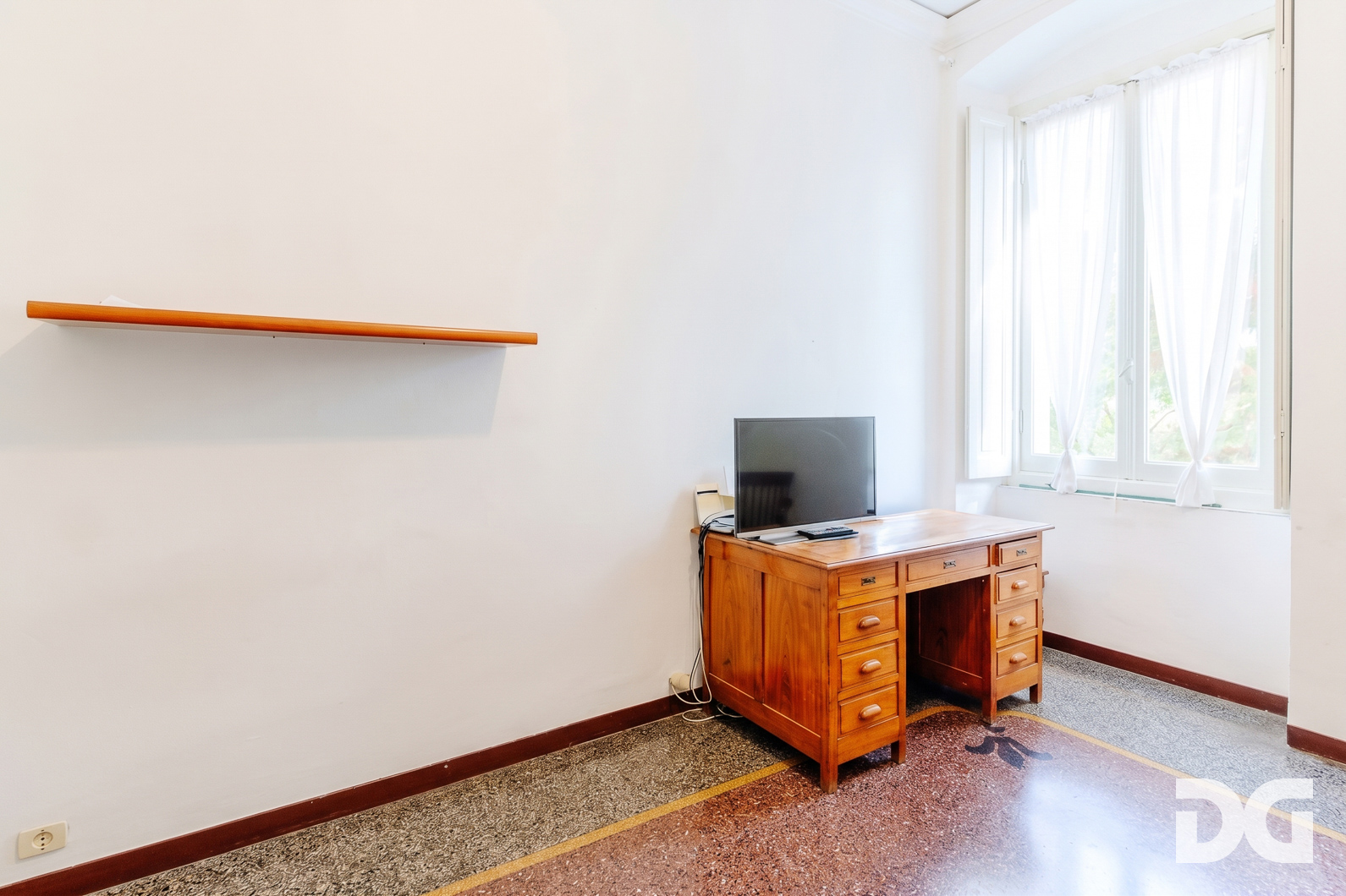 Immobiliare Del Guasta CASTELLETTO - CORSO FIRENZE MQ. 160 BIPOGGIOLI
