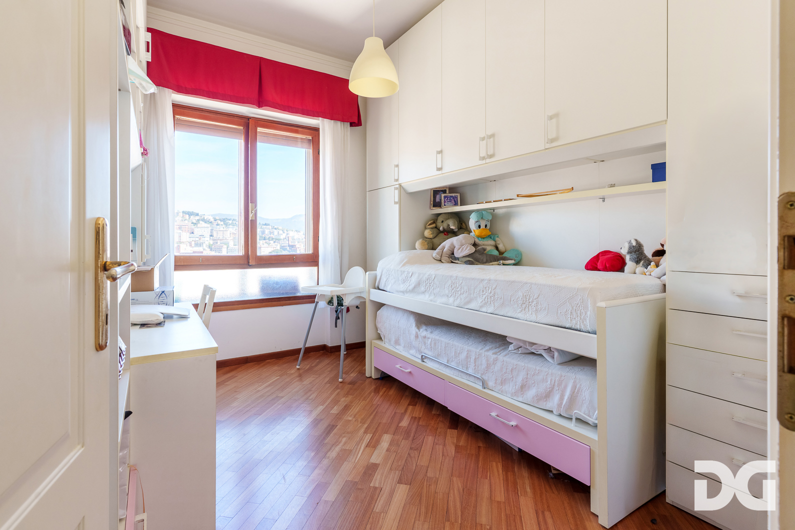 Immobiliare Del Guasta OREGINA – LARGO SAN FRANCESCO DA PAOLA PANORAMICISSIMI MQ. 111 