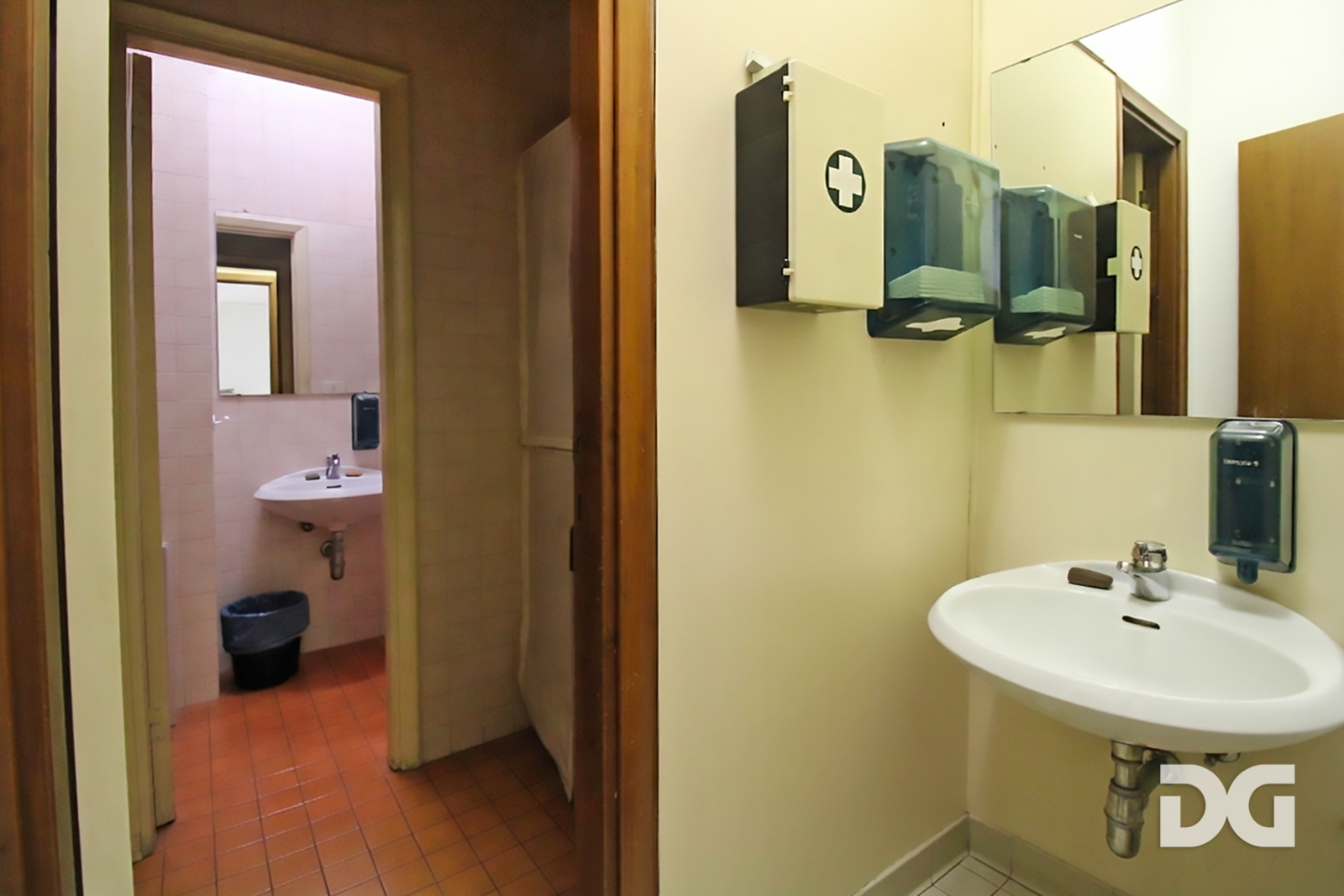 Immobiliare Del Guasta CENTRO - UFFICIO MQ. 59 SOLEGGIATO 