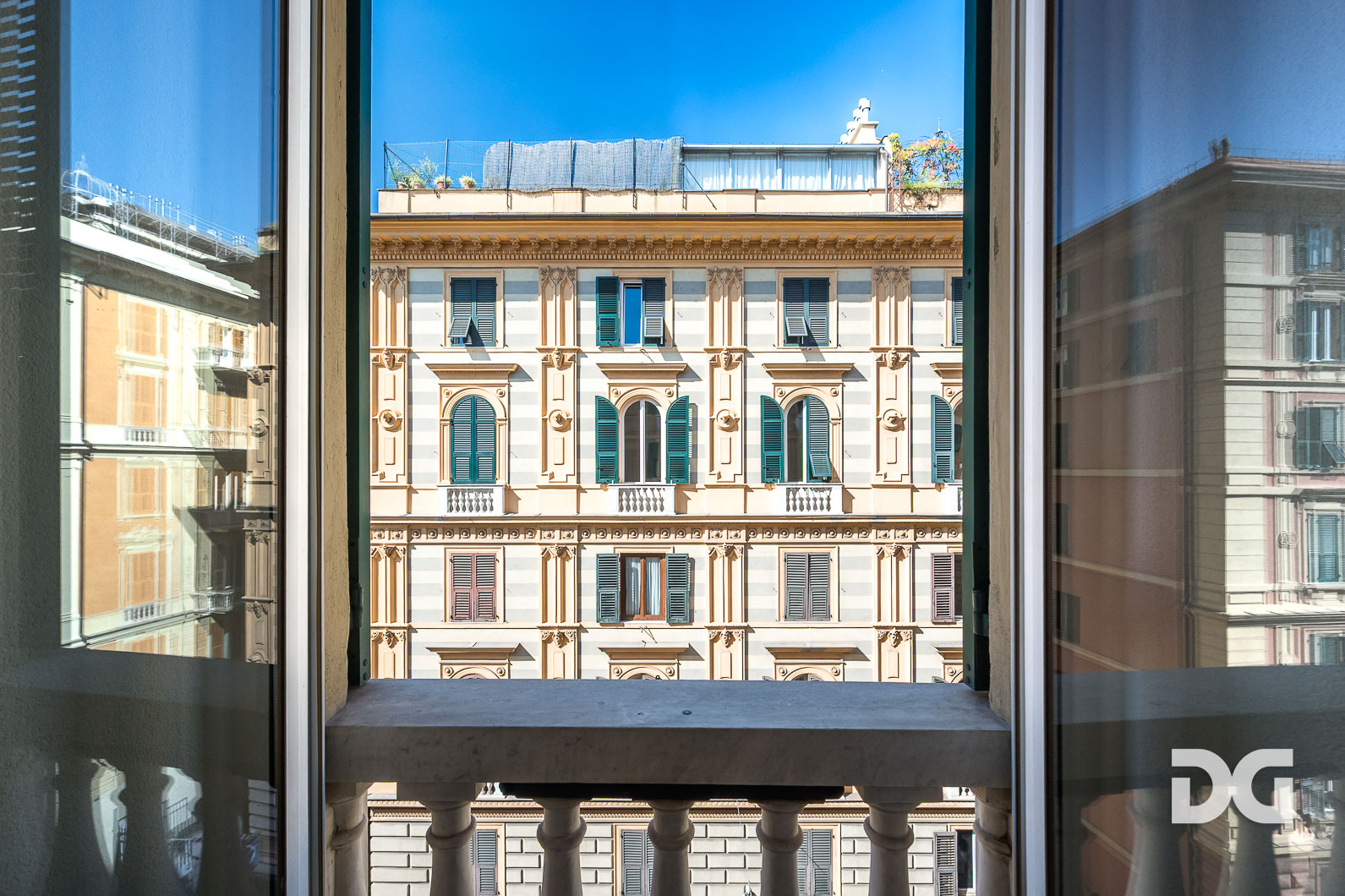 Immobiliare Del Guasta MANIN – VIA ASSAROTTI – PRESTIGIOSI MQ. 222 PENULTIMO PIANO