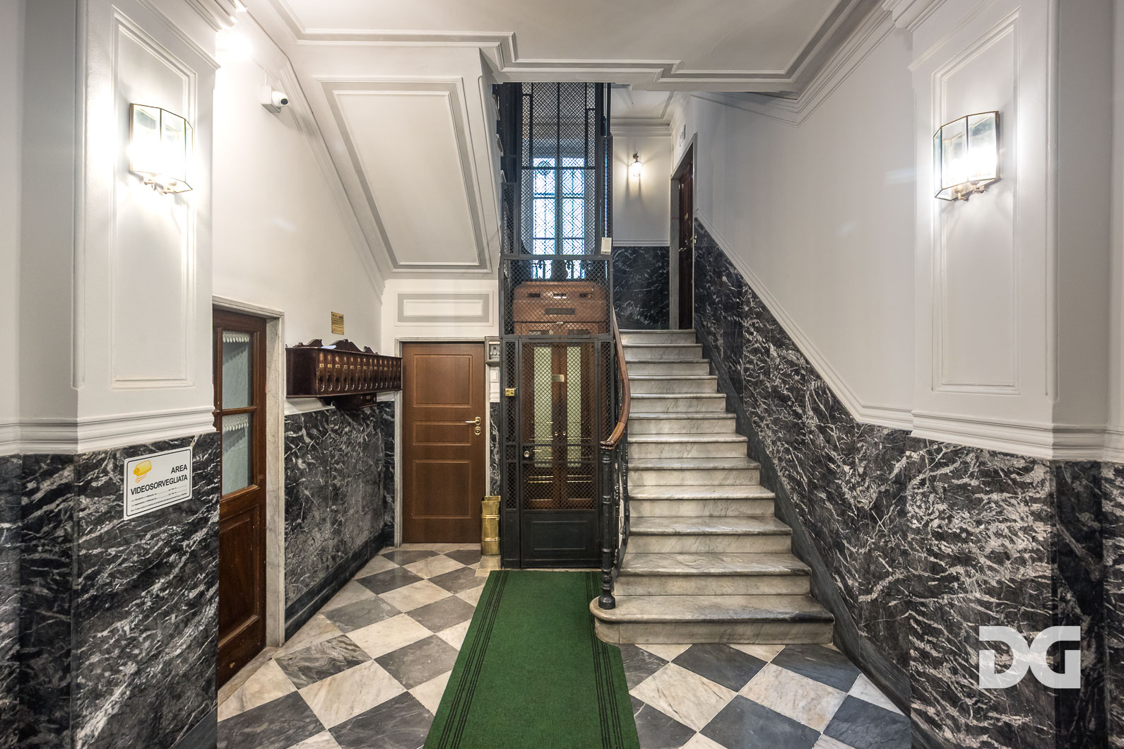 Immobiliare Del Guasta MANIN – VIA ASSAROTTI – PRESTIGIOSI MQ. 222 PENULTIMO PIANO
