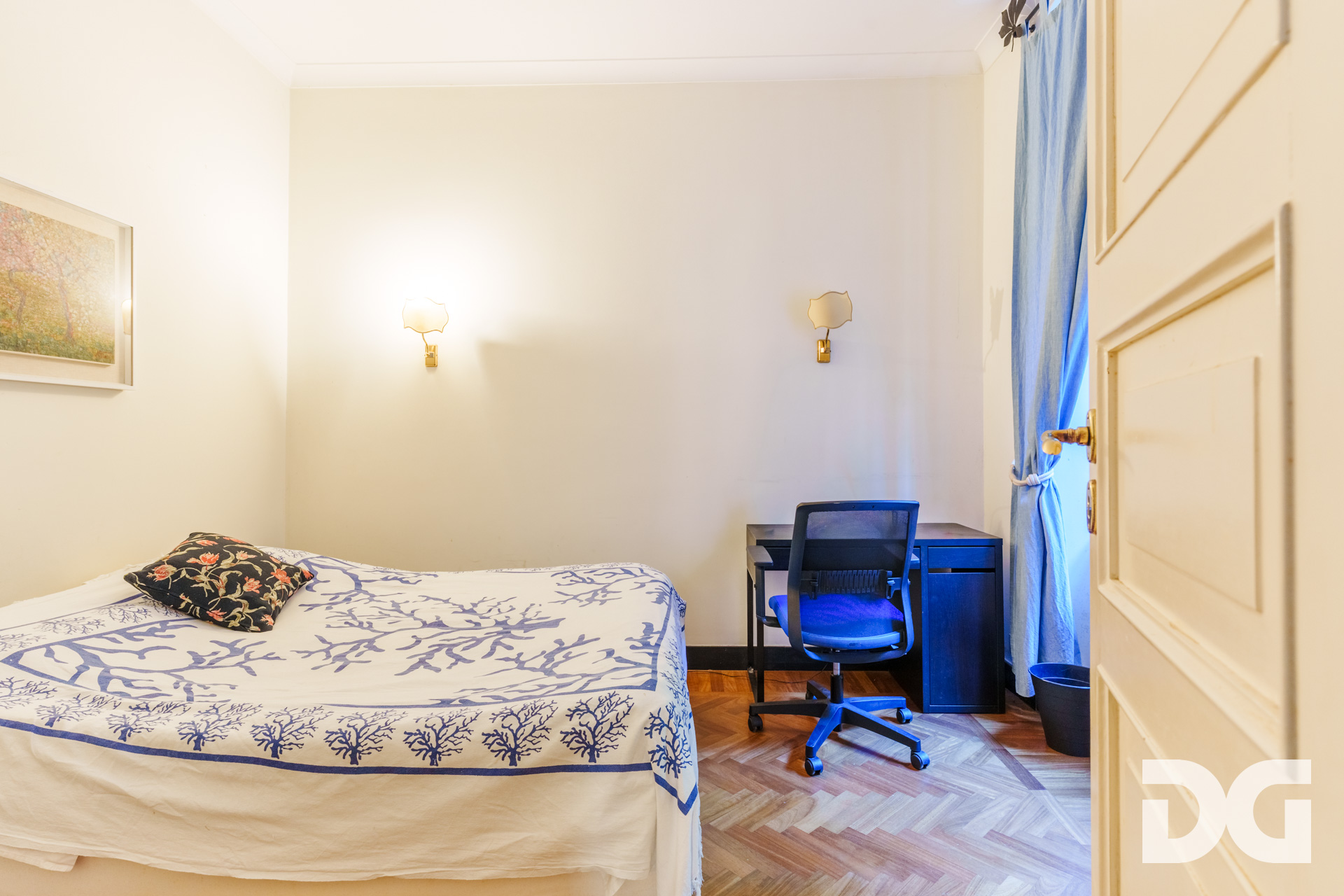 Immobiliare Del Guasta CASTELLETTO – CORSO CARBONARA MQ. 207 CON GIARDINO, TERRAZZO E POSTO AUTO