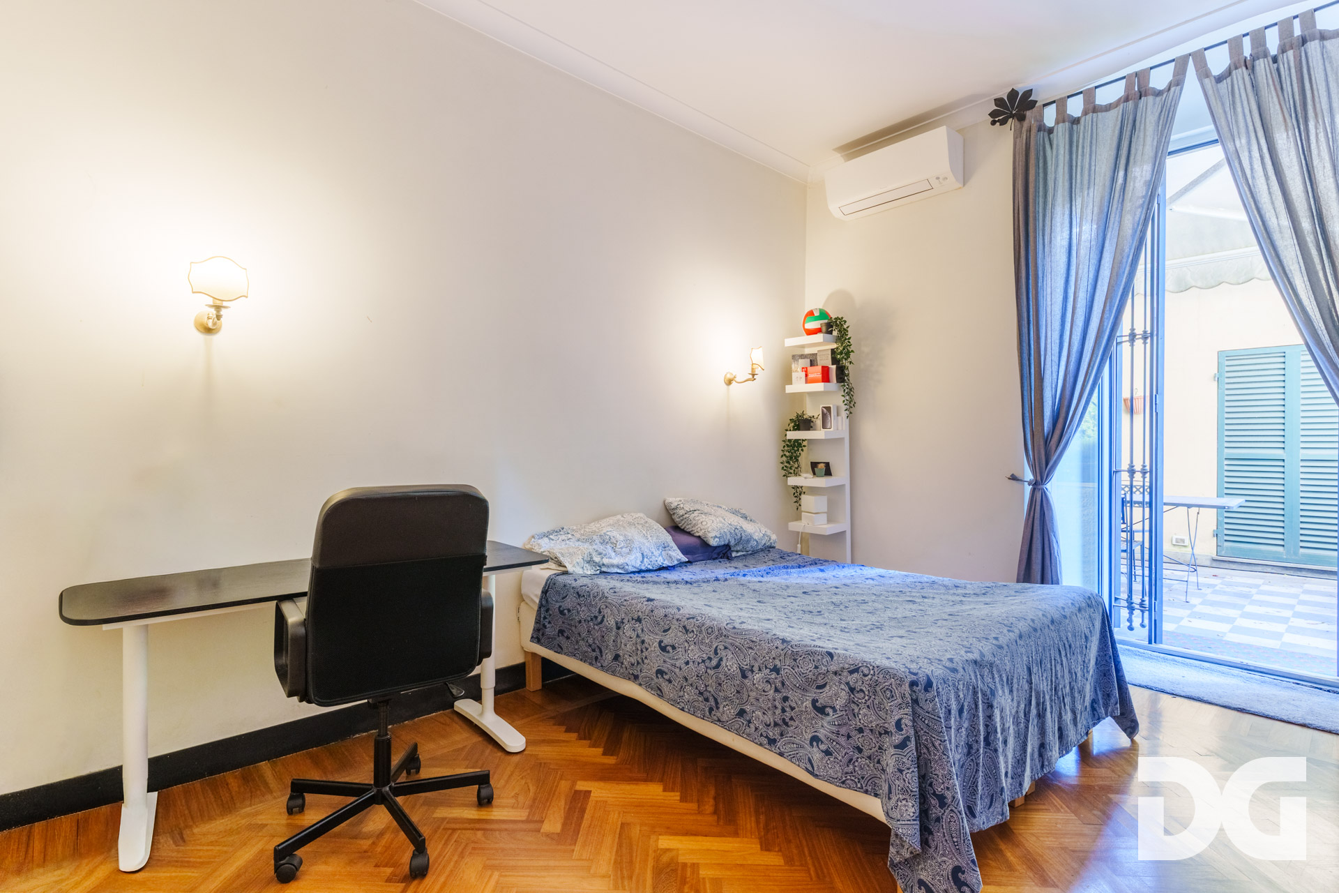 Immobiliare Del Guasta CASTELLETTO – CORSO CARBONARA MQ. 207 CON GIARDINO, TERRAZZO E POSTO AUTO