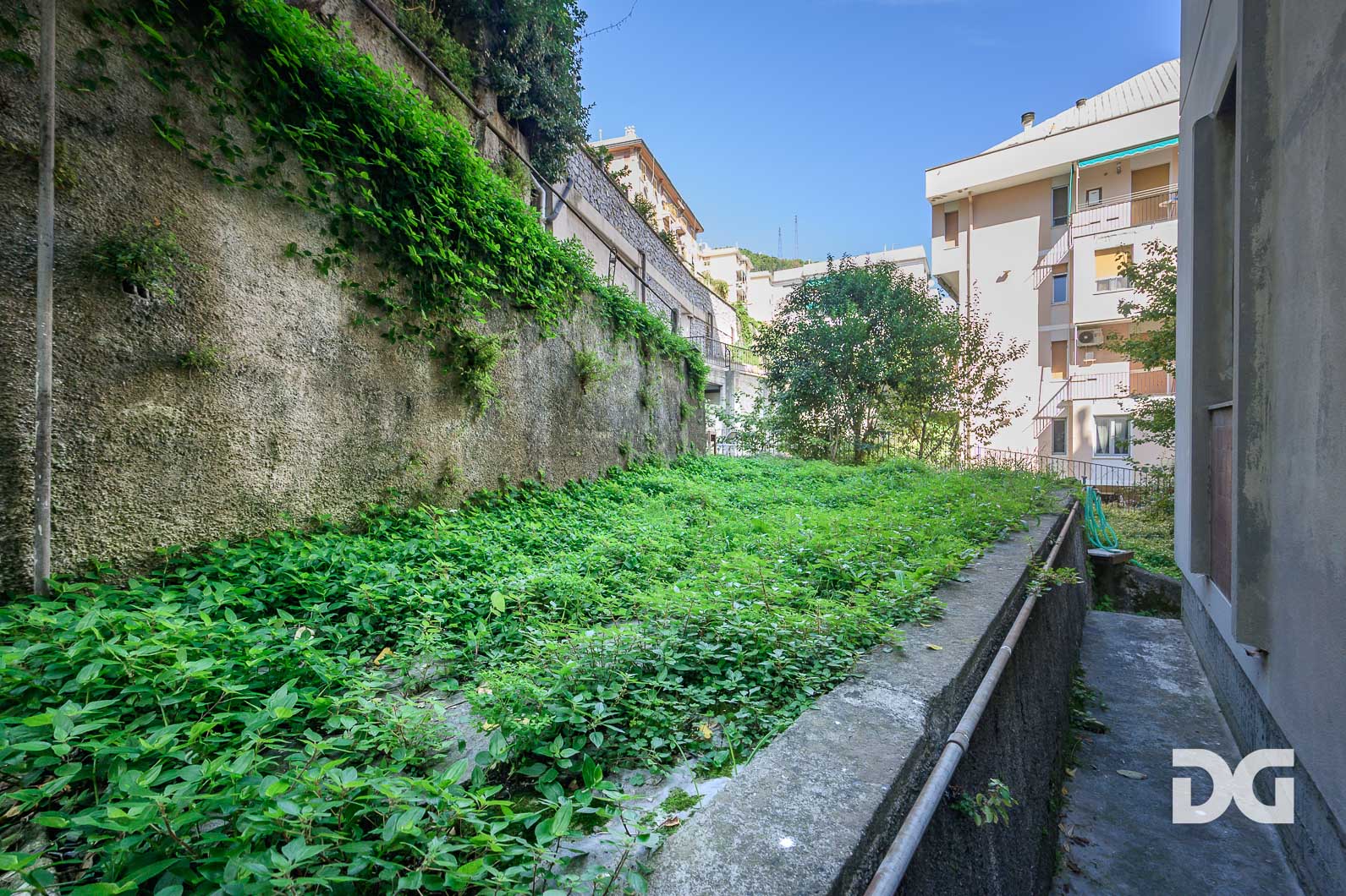 Immobiliare Del Guasta SESTRI PONENTE – CHIARAVAGNA – MQ. 113 CON GIARDINO 