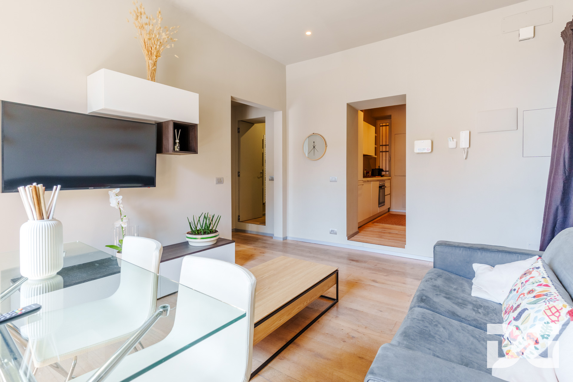 Immobiliare Del Guasta CENTRO STORICO – VIA PRE’ LUMINOSISSIMI E RISTRUTTURATI MQ. 68