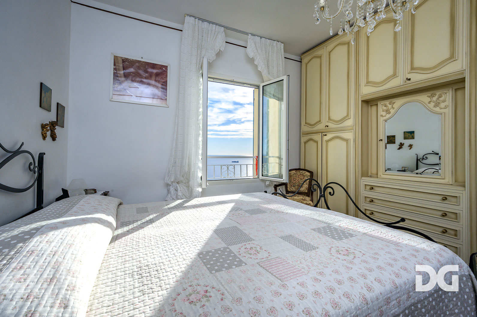 Immobiliare Del Guasta BOGLIASCO – PANORAMICI MQ 70 CON GIARDINO E TERRAZZO 