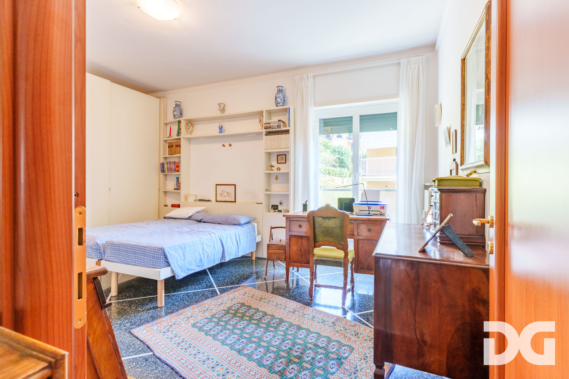 Immobiliare Del Guasta CASTELLETTO – VIA DELPINO MQ. 110 CON BALCONE, VISTA PANORAMICA E BOX 