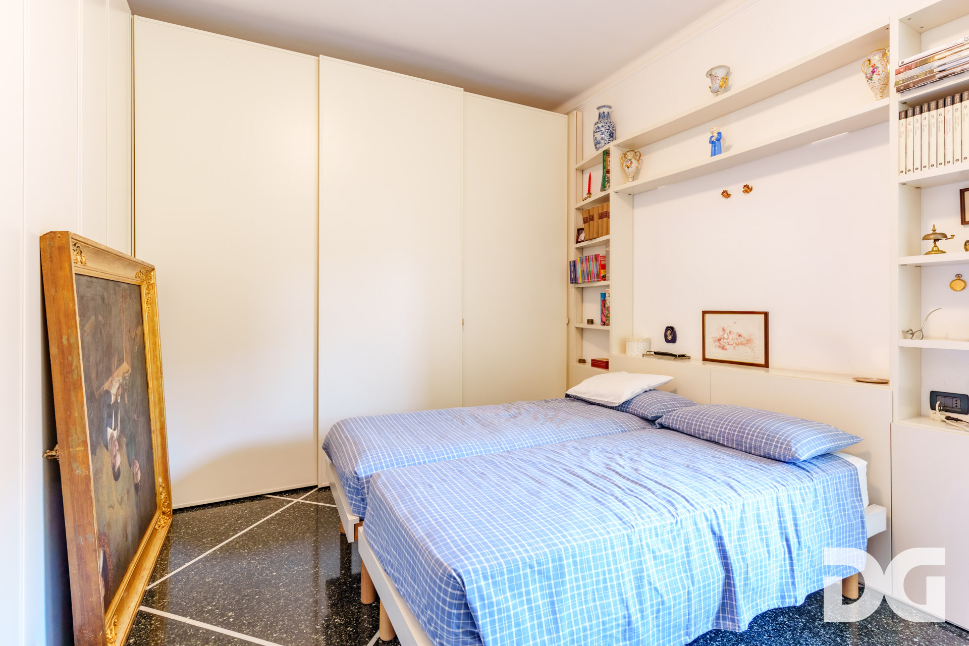 Immobiliare Del Guasta CASTELLETTO – VIA DELPINO MQ. 110 CON BALCONE, VISTA PANORAMICA E BOX 