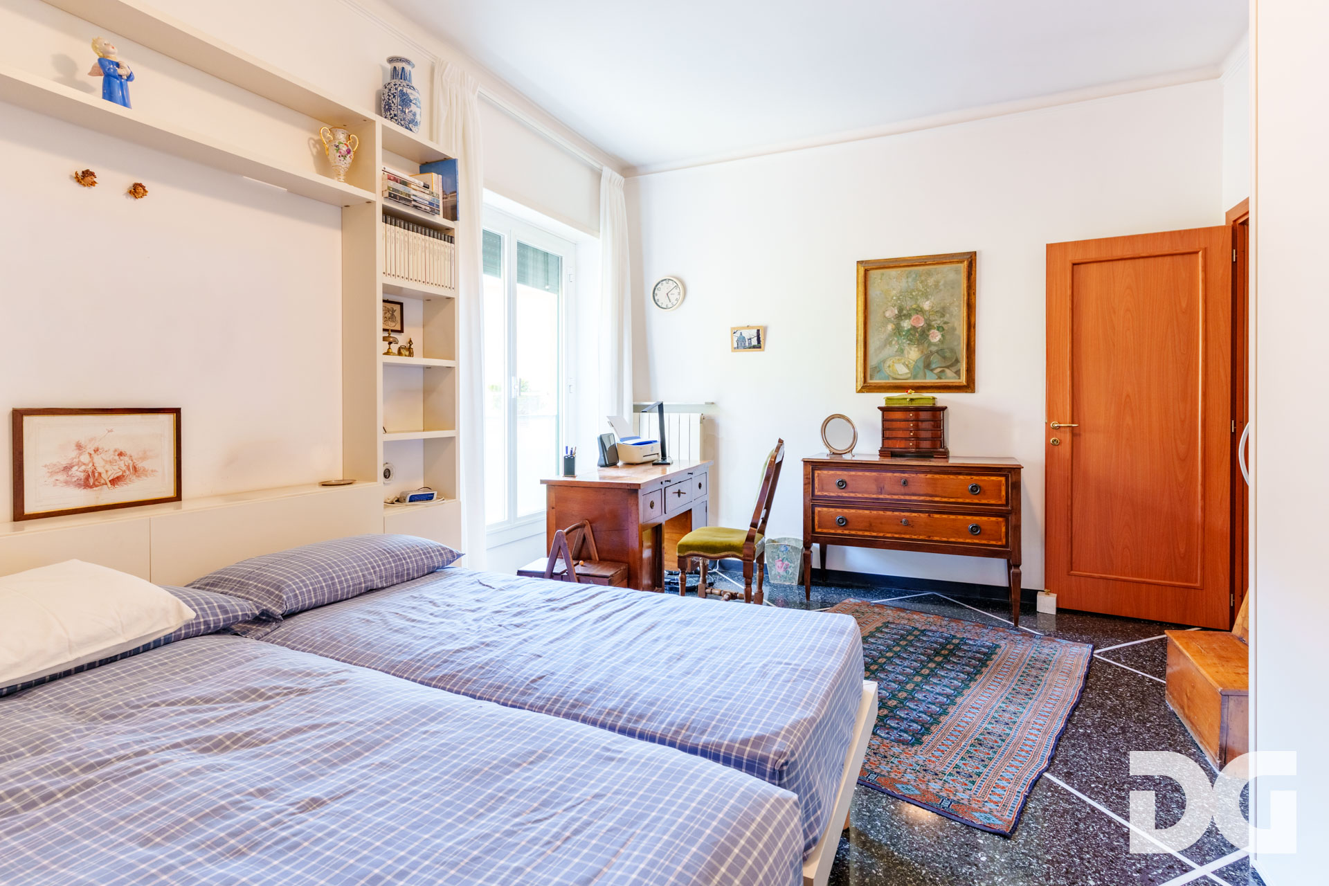 Immobiliare Del Guasta CASTELLETTO – VIA DELPINO MQ. 110 CON BALCONE, VISTA PANORAMICA E BOX 