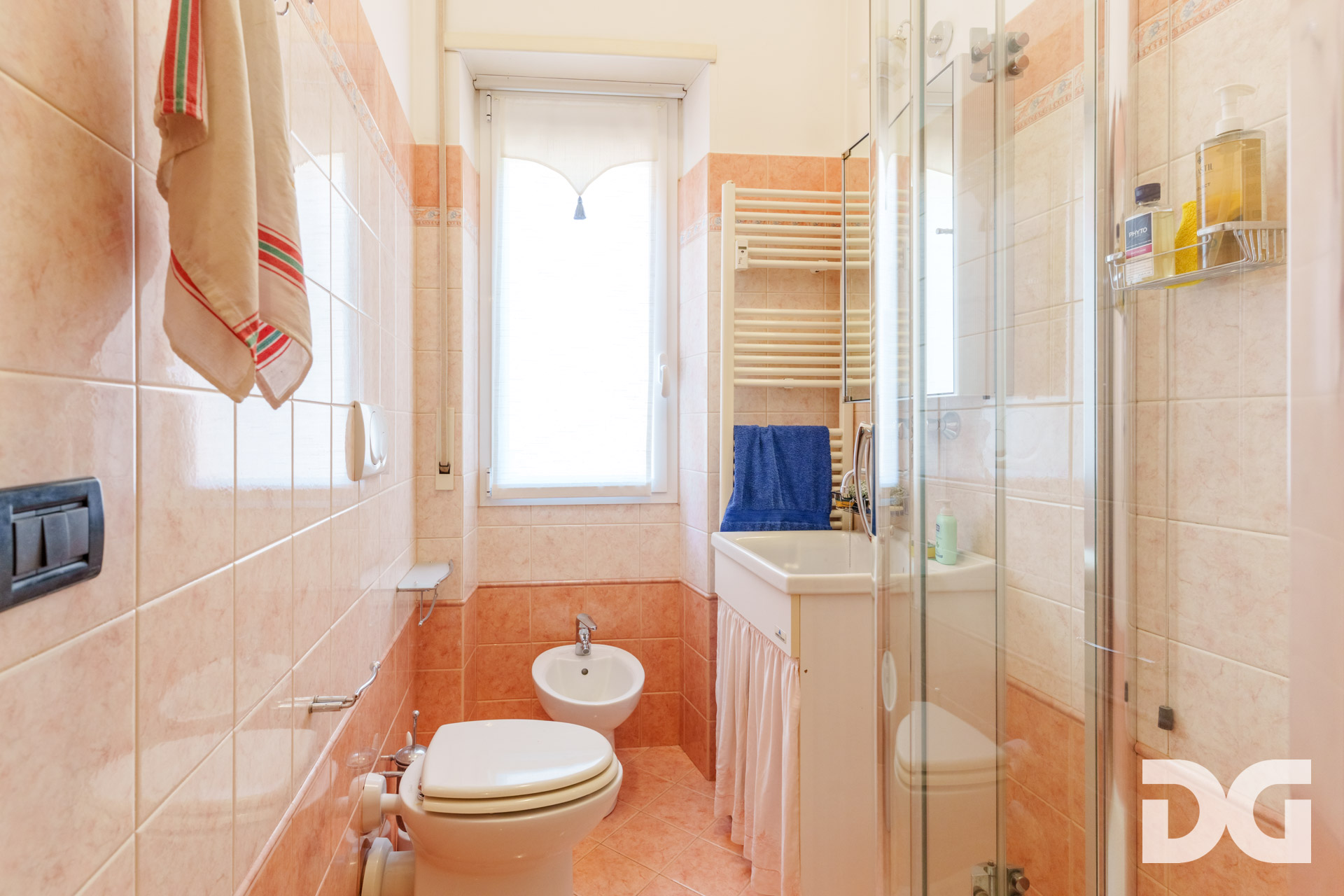Immobiliare Del Guasta CASTELLETTO – VIA DELPINO MQ. 110 CON BALCONE, VISTA PANORAMICA E BOX 