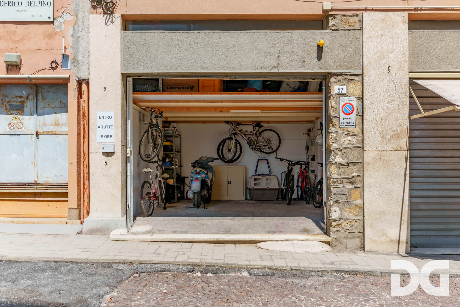 Immobiliare Del Guasta CASTELLETTO – VIA DELPINO MQ. 110 CON BALCONE, VISTA PANORAMICA E BOX 