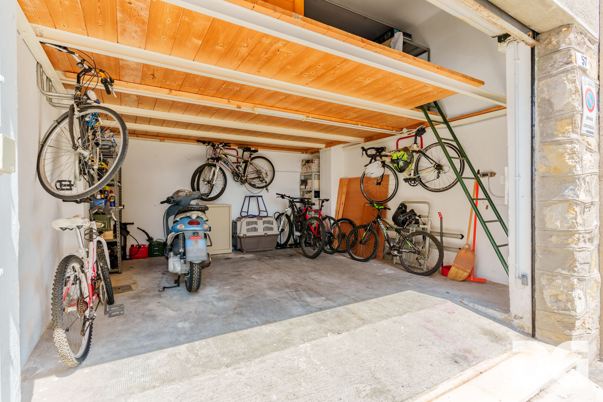 Immobiliare Del Guasta CASTELLETTO – VIA DELPINO MQ. 110 CON BALCONE, VISTA PANORAMICA E BOX 