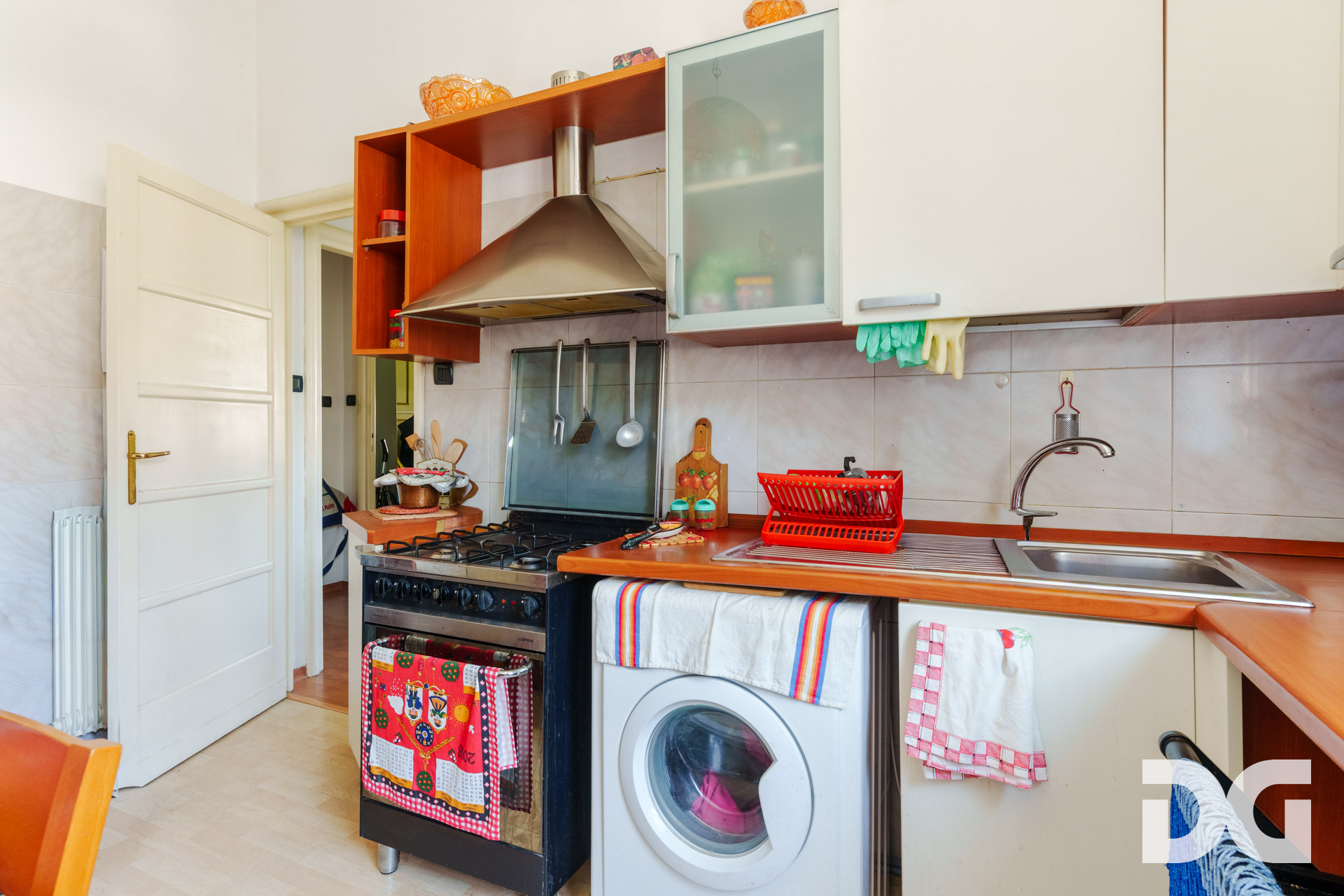 Immobiliare Del Guasta MARASSI – CORSO SARDEGNA LUMINOSI MQ.84 PIANO ALTO