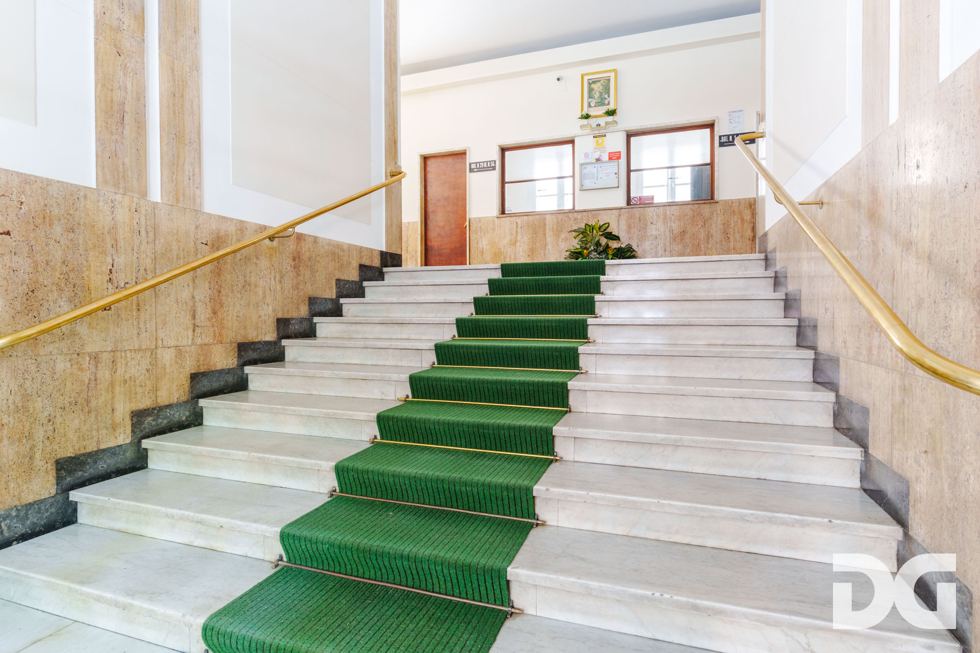Immobiliare Del Guasta MARASSI – CORSO SARDEGNA LUMINOSI MQ.84 PIANO ALTO