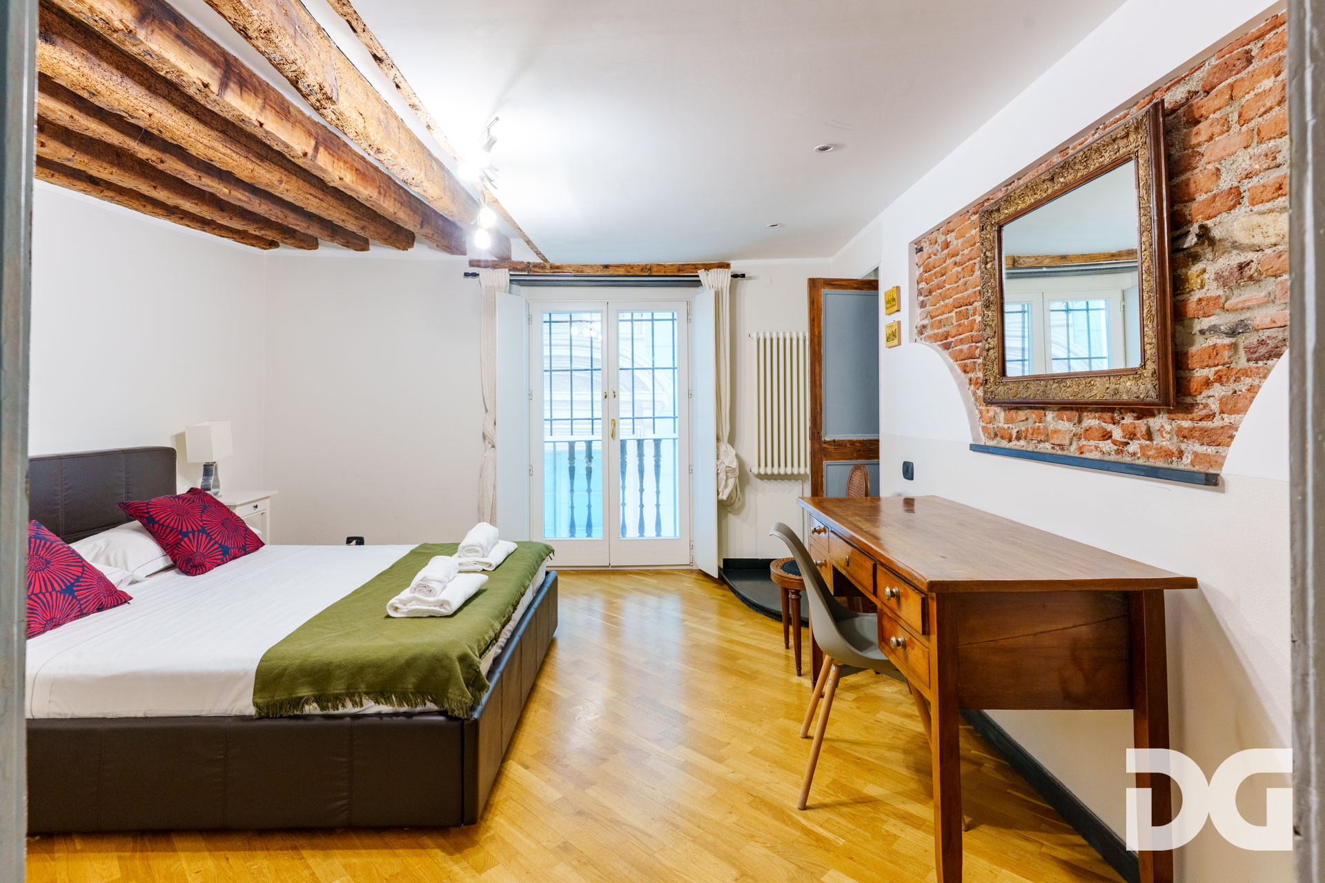 Immobiliare Del Guasta CENTROSTORICO – VIA SAN BERNARDO RISTRUTTURATI MQ. 180