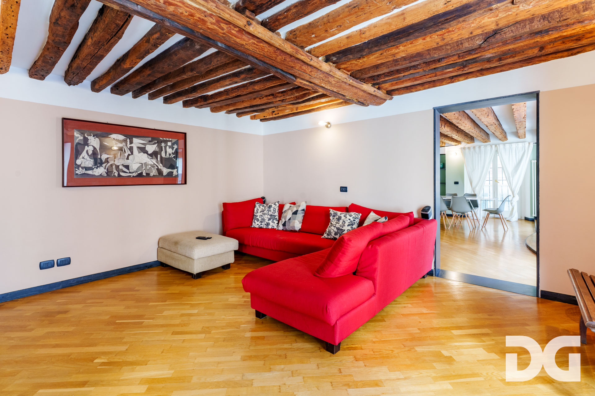 Immobiliare Del Guasta CENTROSTORICO – VIA SAN BERNARDO RISTRUTTURATI MQ. 180