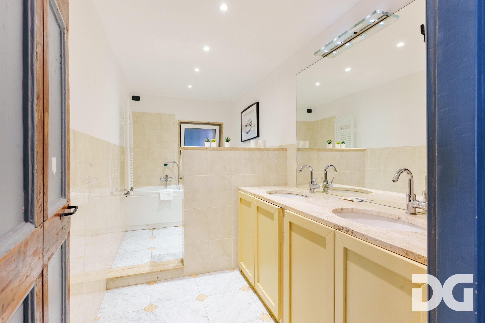 Immobiliare Del Guasta CENTROSTORICO – VIA SAN BERNARDO RISTRUTTURATI MQ. 180