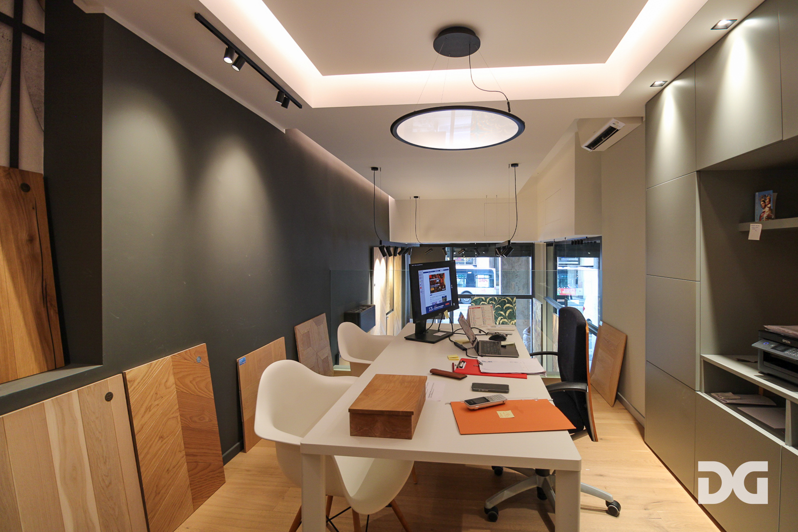 Immobiliare Del Guasta VIA CECCARDI – NEGOZIO MQ. 40 PLURIVETRINATO