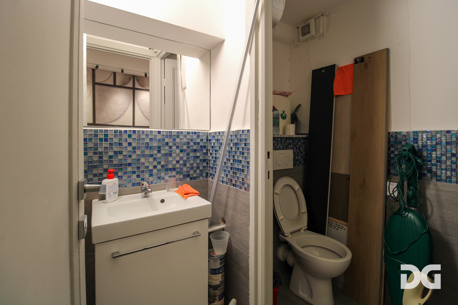 Immobiliare Del Guasta VIA CECCARDI – NEGOZIO MQ. 40 PLURIVETRINATO