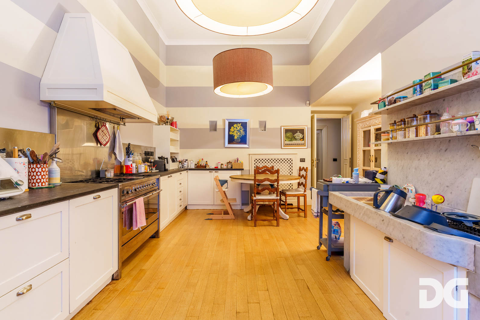 Immobiliare Del Guasta CENTRO – VIA ASSAROTTI PRESTIGIOSI MQ. 388 CON PARCHEGGI 