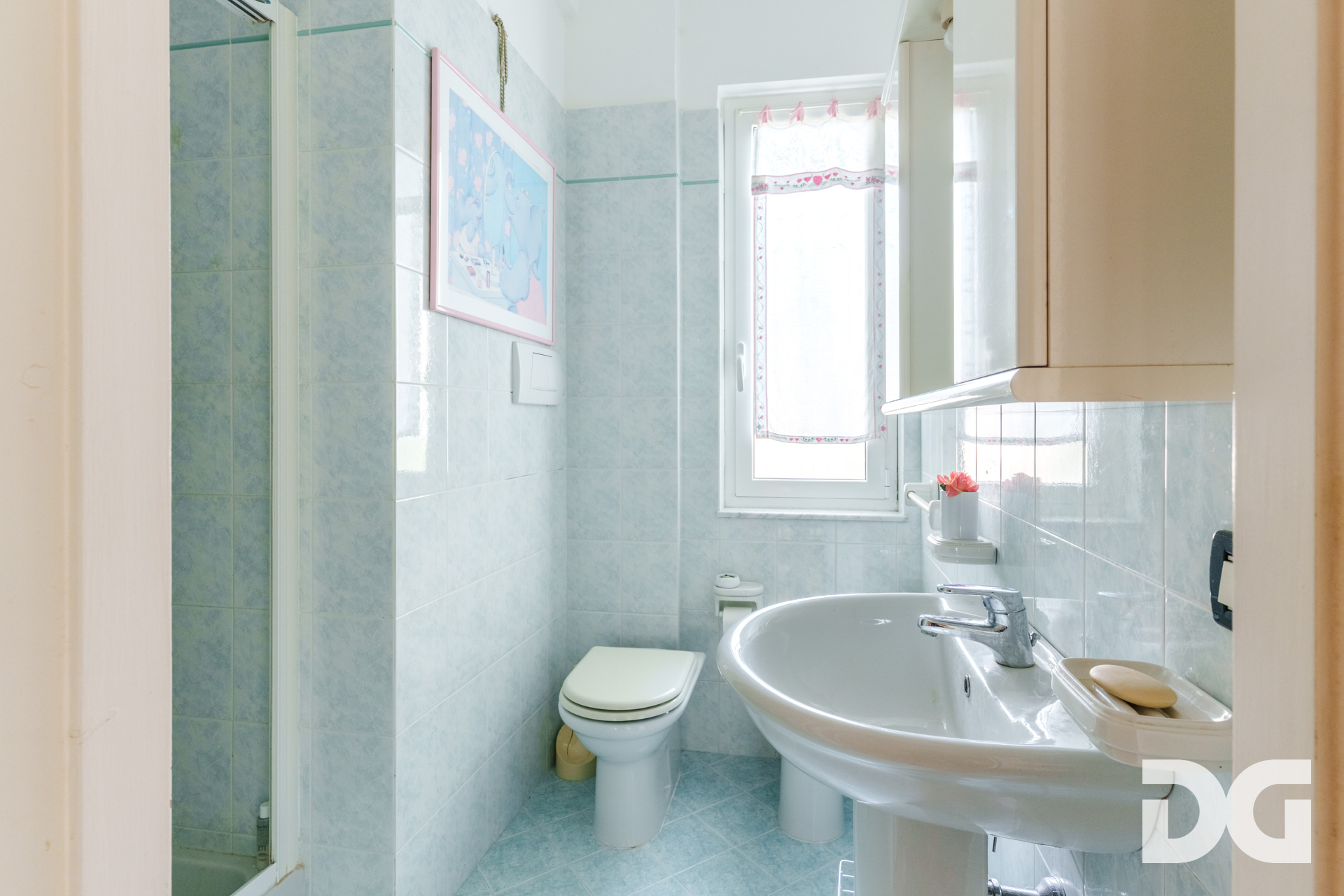 Immobiliare Del Guasta RIGHI – VIA DOMENICO CHIODO signorili mq 174 VISTA MARE con GIARDINO-TERRAZZO - POSTO AUTO - CANTINA