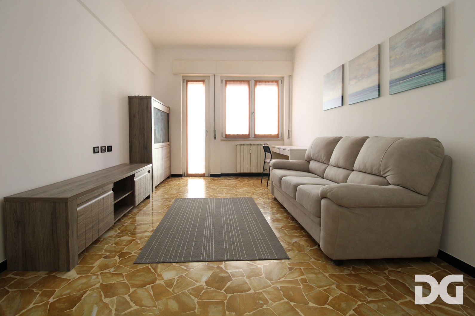 Immobiliare Del Guasta OREGINA – VIA VESUVIO RISTRUTTURATI MQ. 79 CON POGGIOLATE