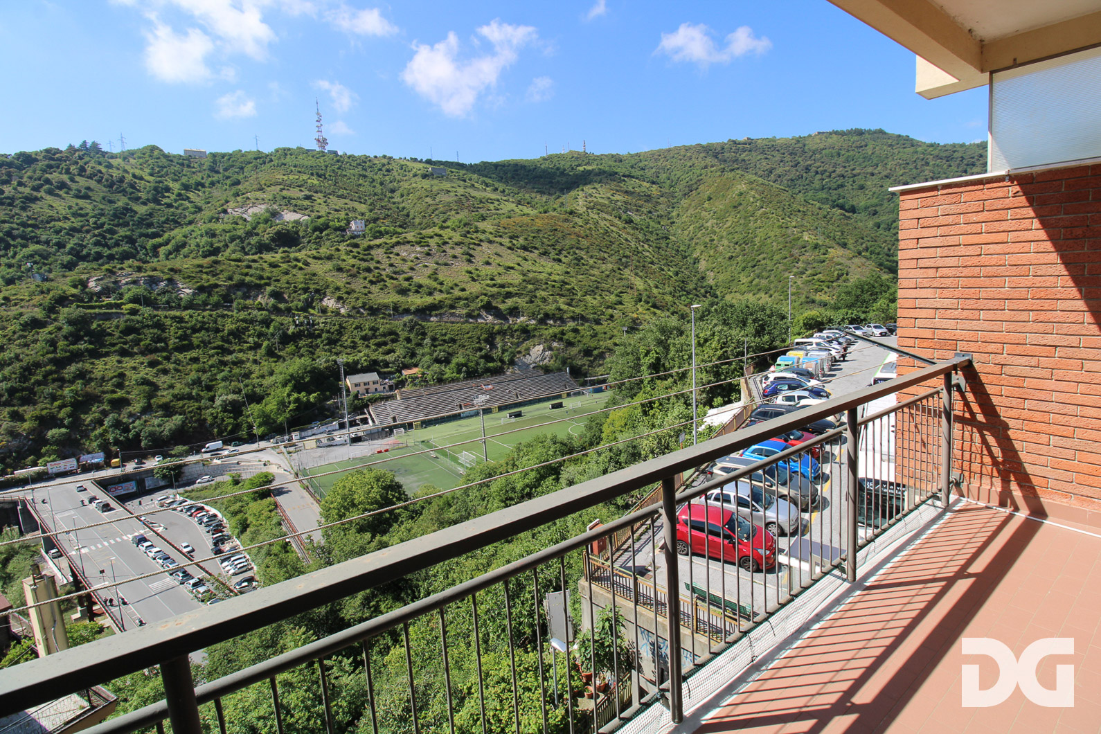 Immobiliare Del Guasta OREGINA – VIA VESUVIO RISTRUTTURATI MQ. 79 CON POGGIOLATE