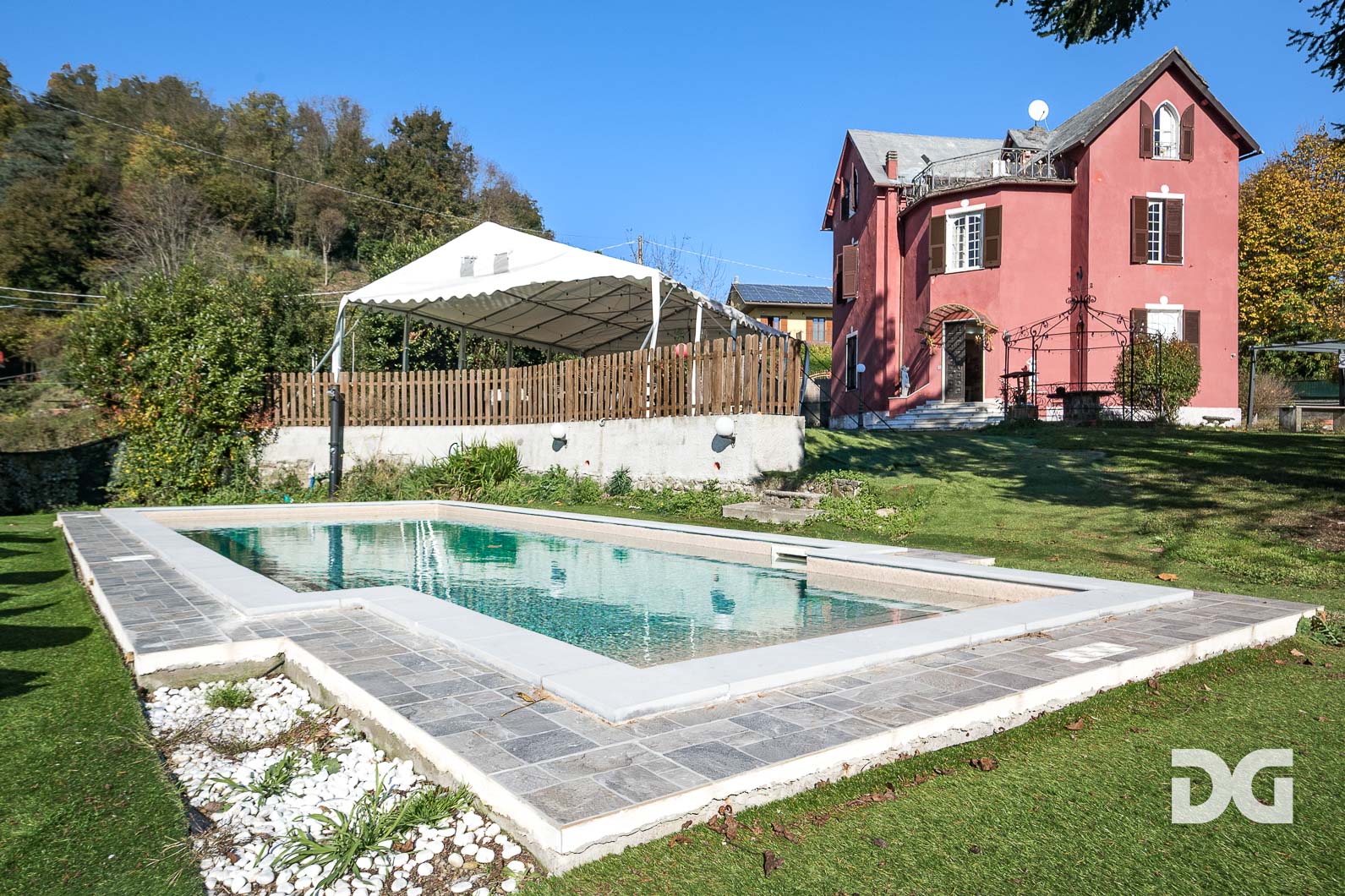 Immobiliare Del Guasta VILLA UNIFAMILIARE CON PISCINA 