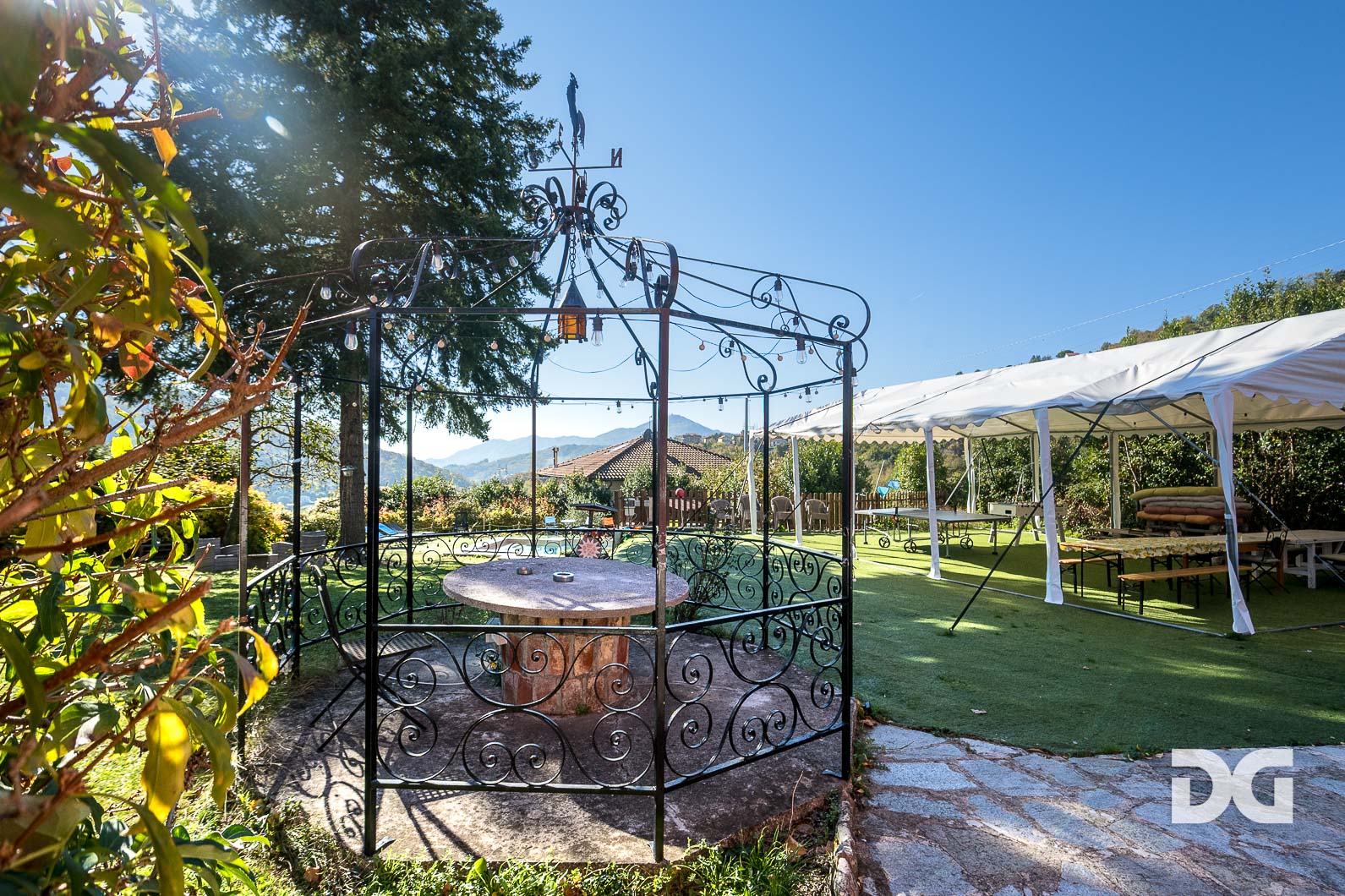 Immobiliare Del Guasta VILLA UNIFAMILIARE CON PISCINA 