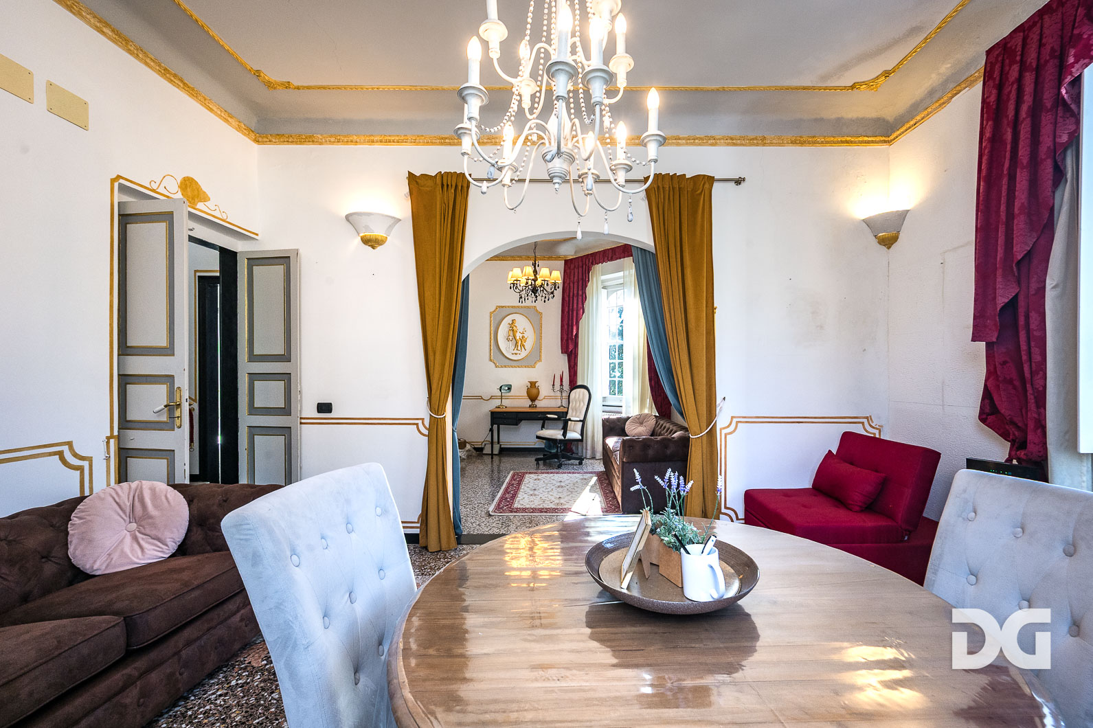 Immobiliare Del Guasta VILLA UNIFAMILIARE CON PISCINA 