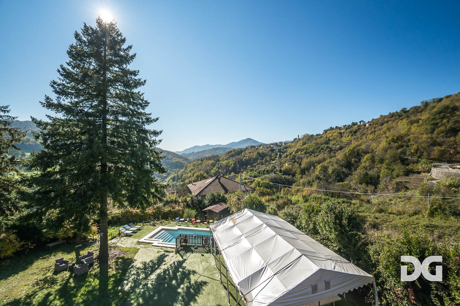 Immobiliare Del Guasta VILLA UNIFAMILIARE CON PISCINA 