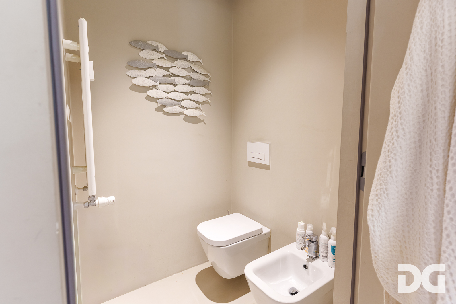Immobiliare Del Guasta CARIGNANO – CORSO AURELIO SAFFI RISTRUTTURATI MQ.70 VISTA MARE