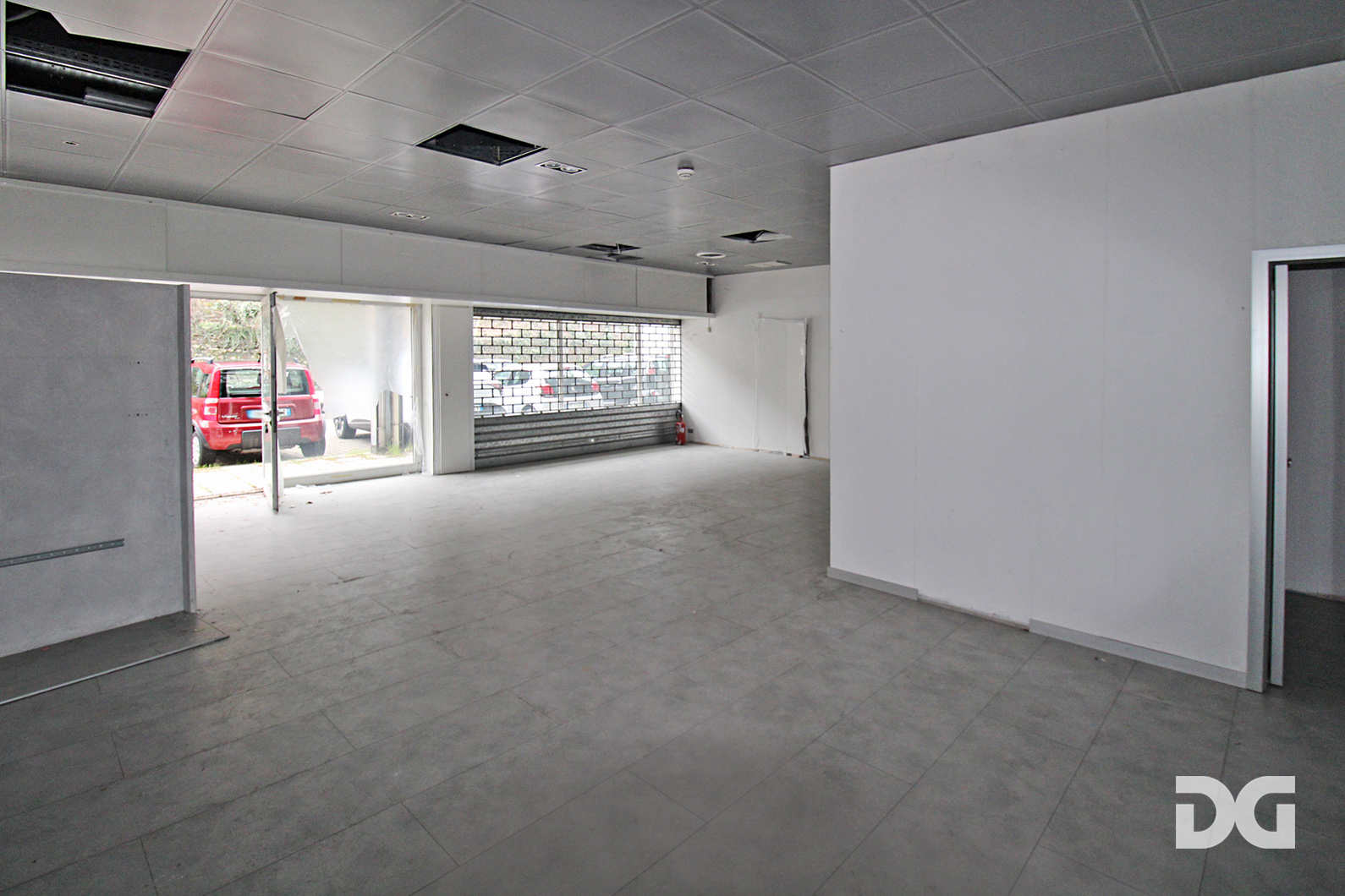 Immobiliare Del Guasta SAVIGNONE – VIA ISORELLE MQ. 482 LOCALE COMMERCIALE 