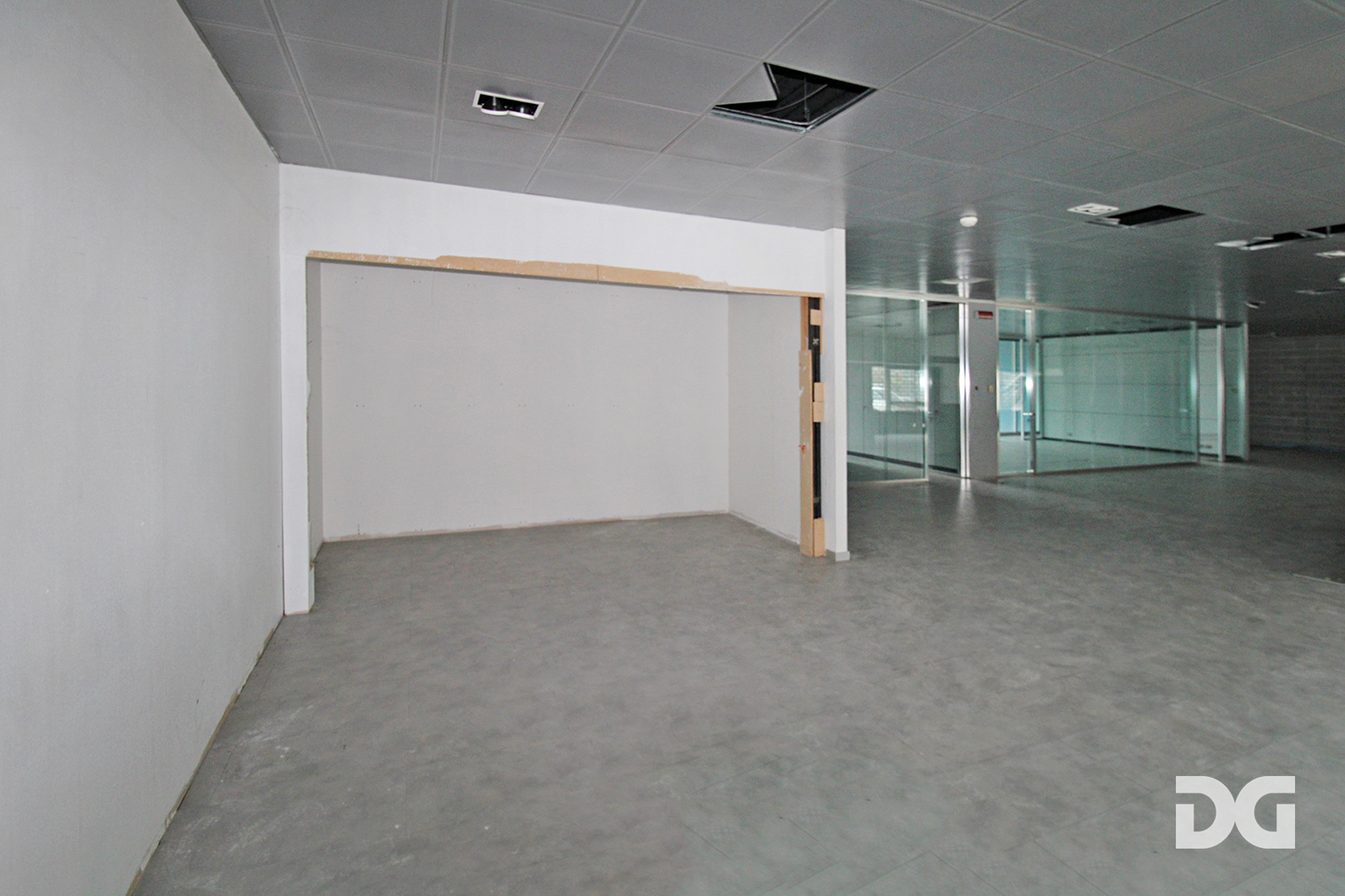 Immobiliare Del Guasta SAVIGNONE – VIA ISORELLE MQ. 482 LOCALE COMMERCIALE 