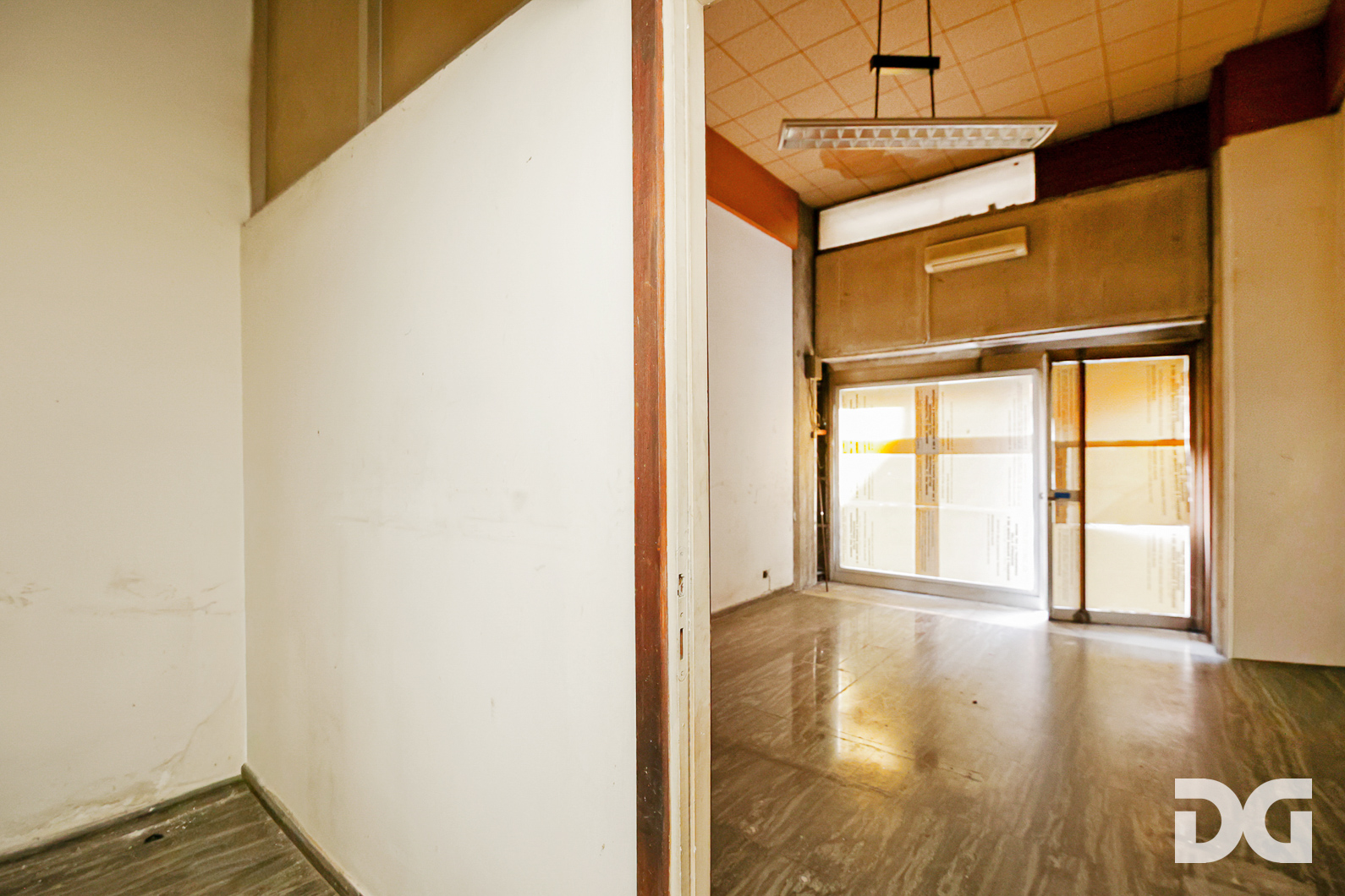 Immobiliare Del Guasta RAPALLO – LOCALE COMMERCIALE MQ. 30