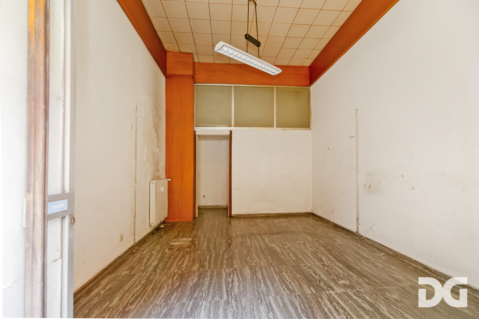 Immobiliare Del Guasta RAPALLO – LOCALE COMMERCIALE MQ. 30