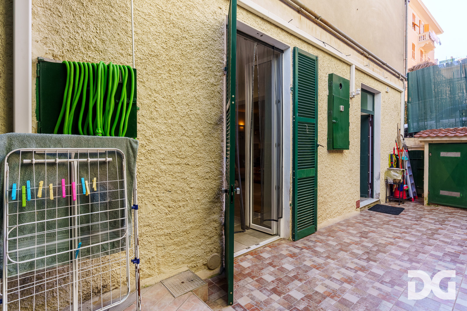 Immobiliare Del Guasta PEGLI – VIA MONTI MQ.72 IN CONTESTO PRIVATO