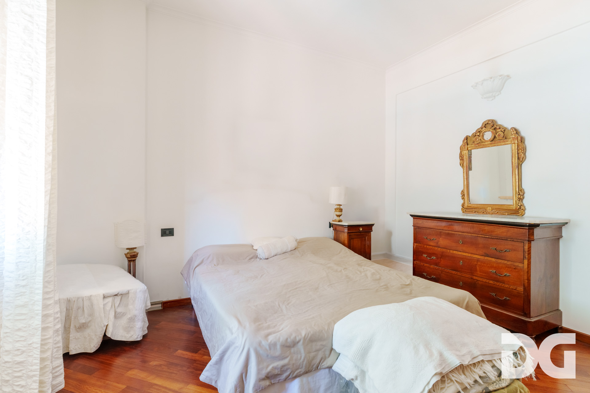 Immobiliare Del Guasta CASTELLETTO – VIA CABELLA LUMINOSISSIMI MQ. 125 SCORCIO MARE 