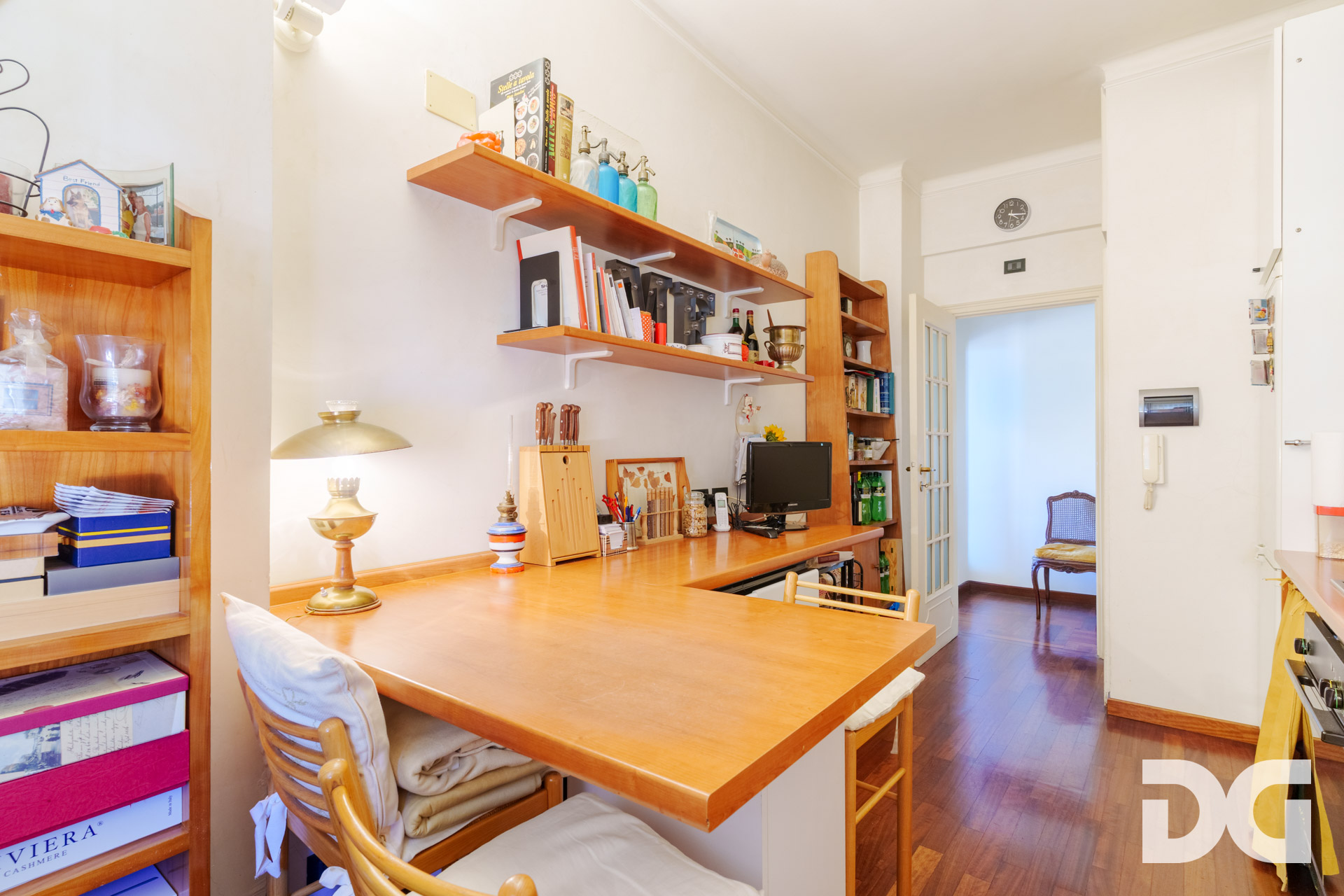 Immobiliare Del Guasta CASTELLETTO – VIA CABELLA LUMINOSISSIMI MQ. 125 SCORCIO MARE 