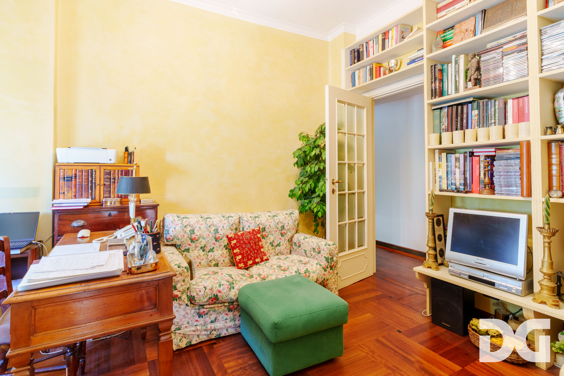 Immobiliare Del Guasta CASTELLETTO – VIA CABELLA LUMINOSISSIMI MQ. 125 SCORCIO MARE 